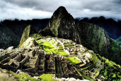 Древний город в небесах Мачу-Пикчу (Перу)