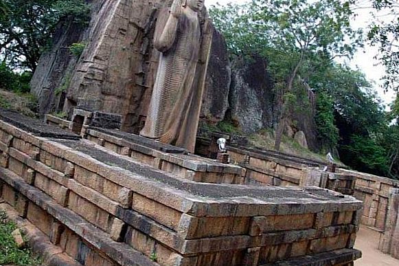 Статуя Будды в Аукане: Кекивара