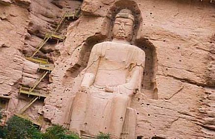 Гигантская Статуя Будды Майтрейи в Бинлинг Сы