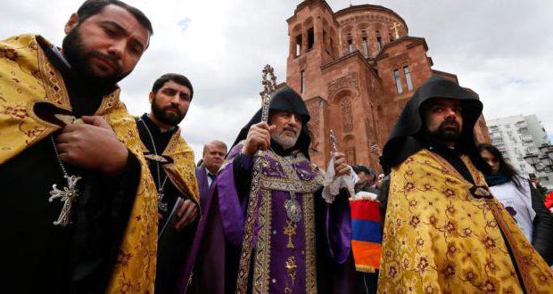 в каком году армяне приняли христианство