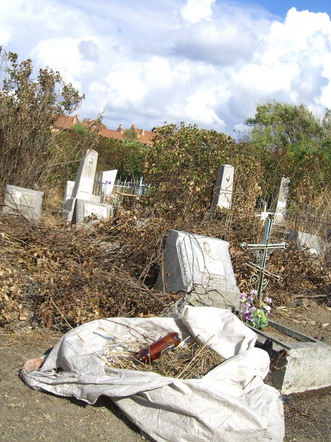 Забытые в прошлом. Старое кладбище в Анапе (33 фото)