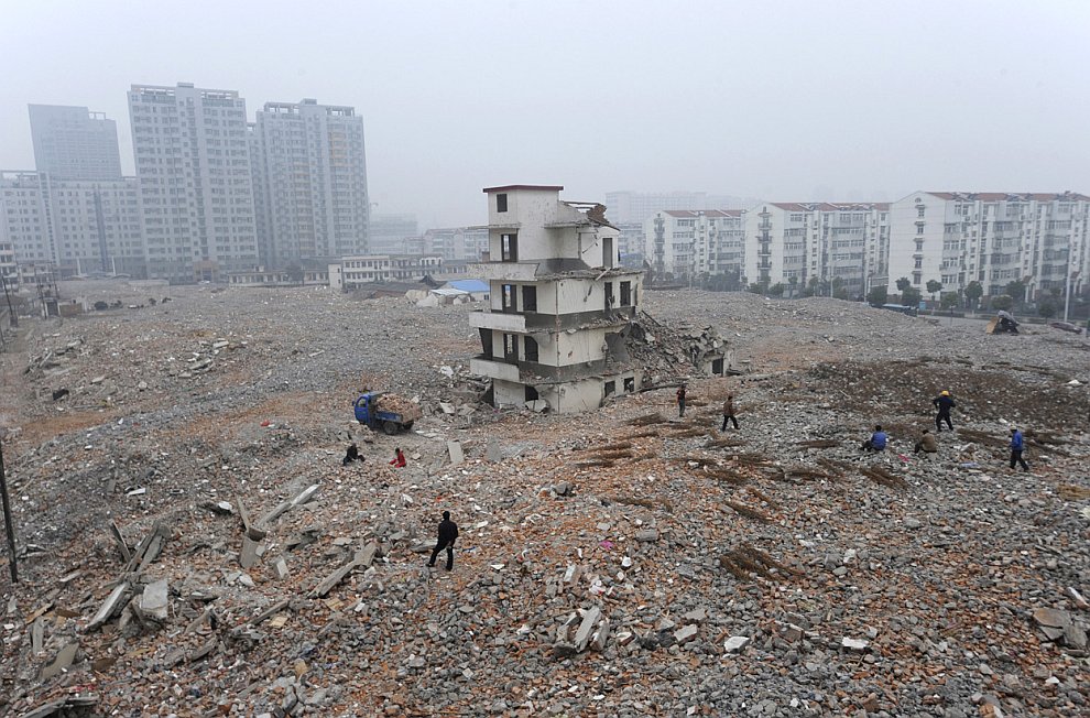 Снос старых зданий для новых застроек в Китае идет полным ходом