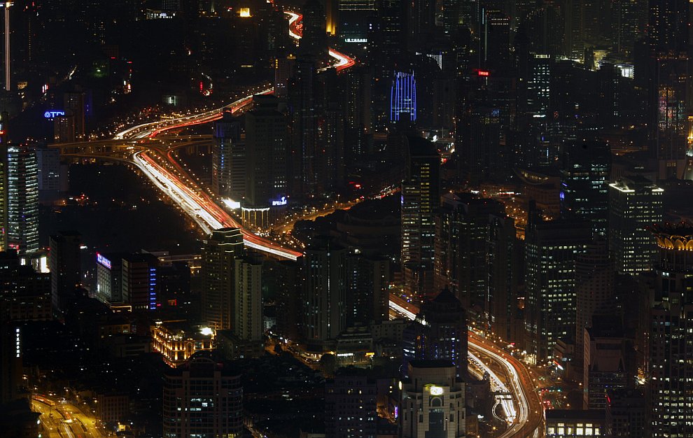 Ночное шоссе в Шанхае