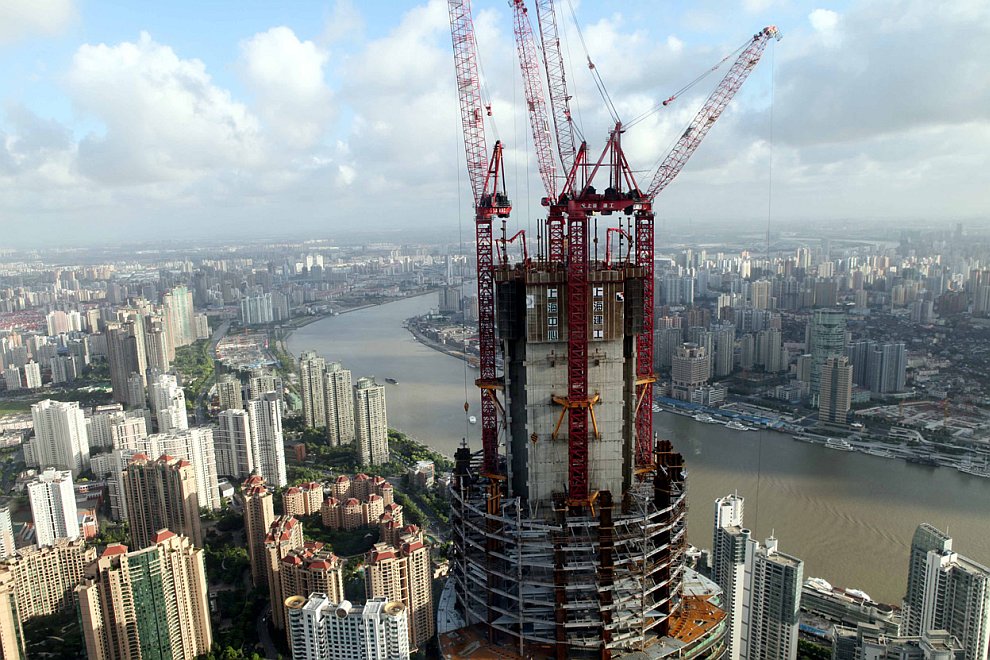 Продолжается строительство самого высокого здания в Шанхае