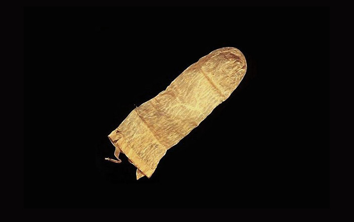 Самый древний в мире презерватив