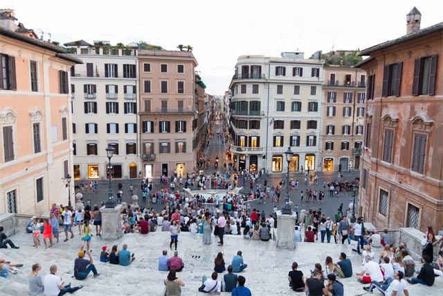 Самые красивые площади Рима - площадь Испании