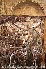 Настенный рельеф. Храм Гора в Эдфу