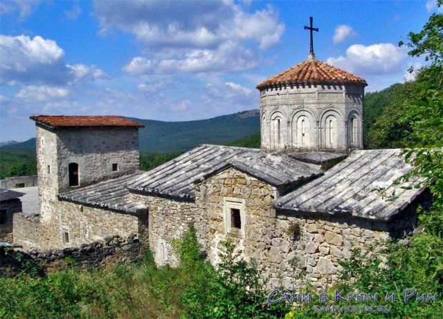 армянский-монастырь