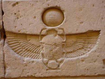 Жук-скарабей - египетский священный символ