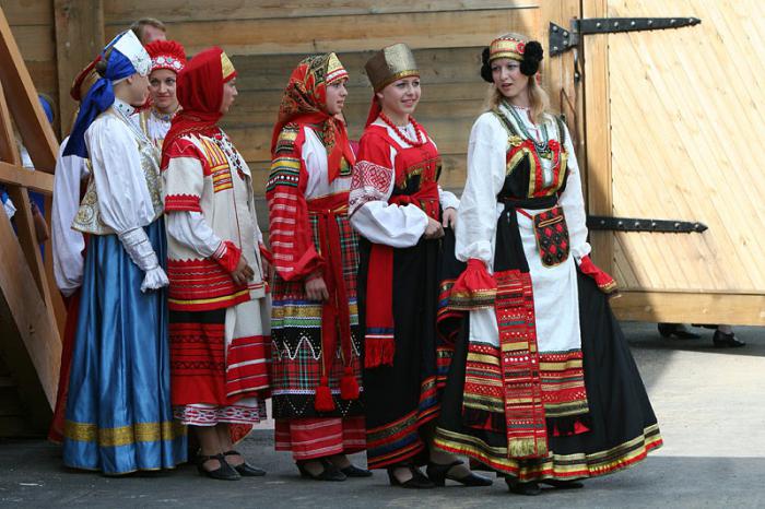 русский народный костюм женский