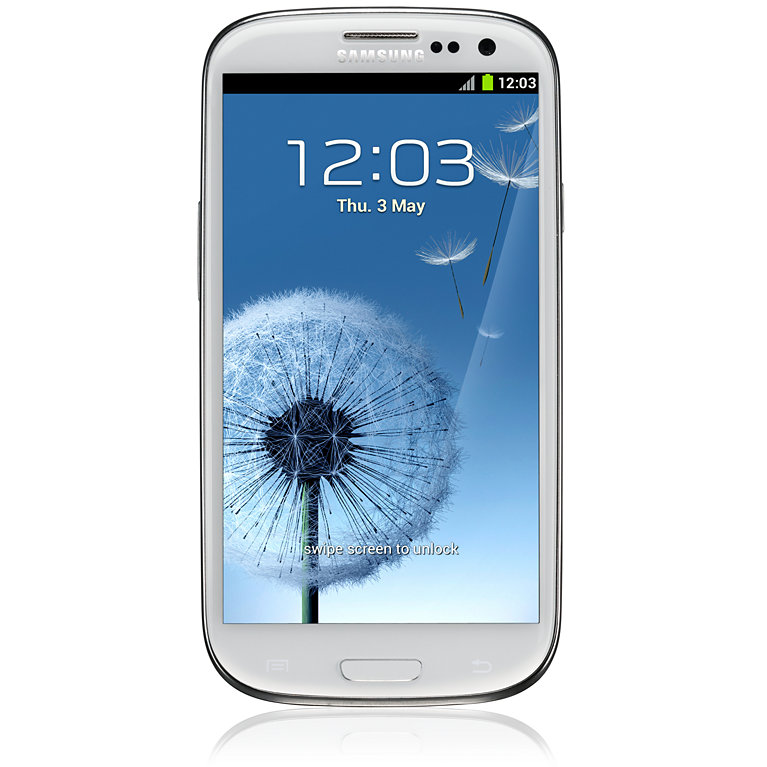 1. Samsung Galaxy S III. Выпущенный в 2012 году, оснащенный операционной системой Android 4.04. Именно с этого смартфона началось доминирование Самсунгов на мобильном рынке. Сегодня выпущено много моделей Galaxy, например, Samsung Galaxy A5, вышедший в 2014 и 2016 годах, купить который можно в любом интернет-магазине смартфонов. Но все это дети флагмана Samsung Galaxy S III.