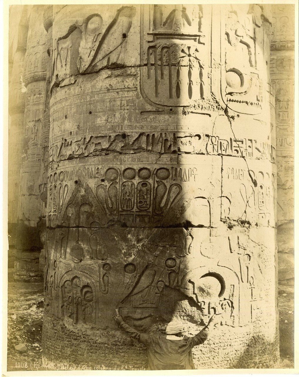 Карнак, Деталь колонны Большого Храма Амона-Ра
