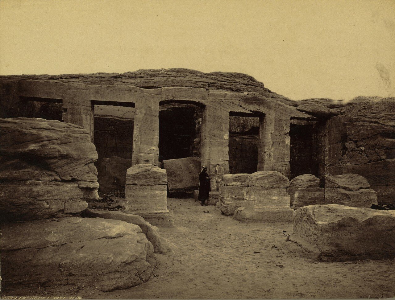 Окрестности Вади-аль-Себуа. Руины храма Дерр. 1856-1860