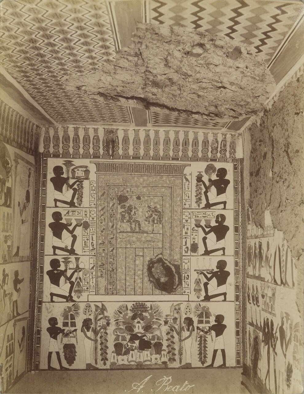 Внутри гробницы Нахт