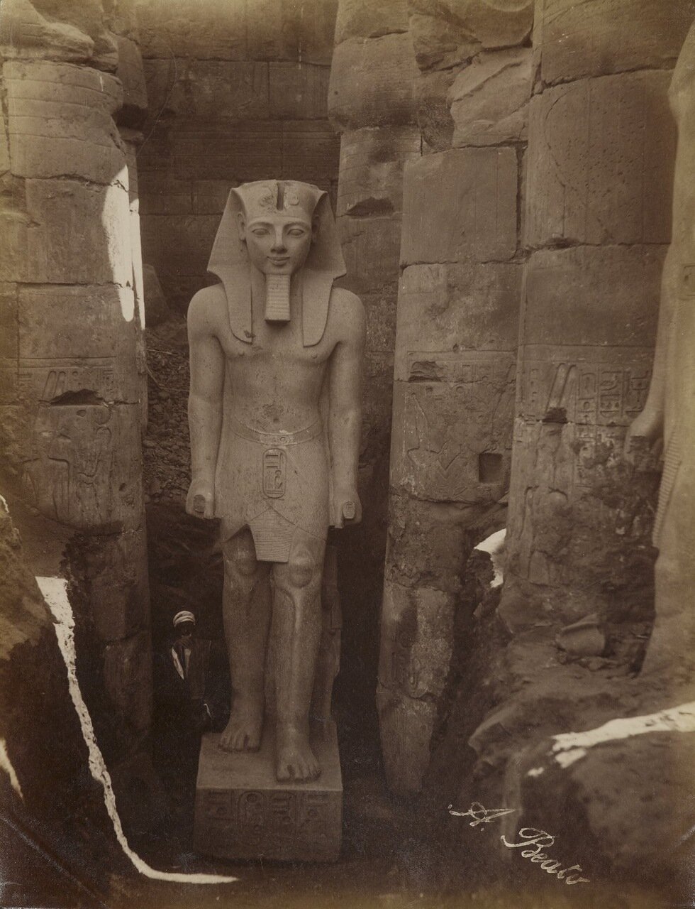 Луксор. Статуя Рамзеса