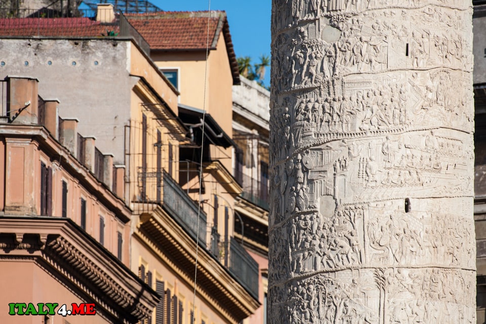 Поверхность колонны императора Траяна украшена батальными картинами, иллюстрирующими войну даков и римлян