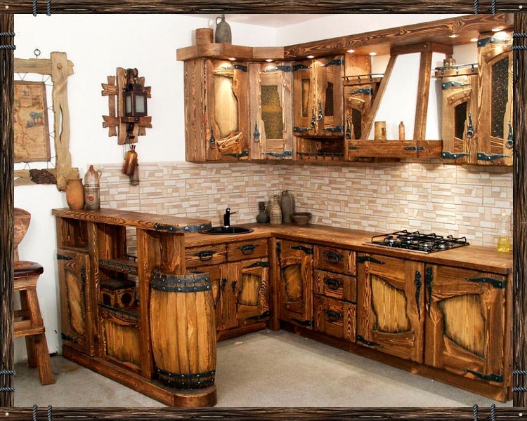 Кухонный гарнитур в старорусском стиле