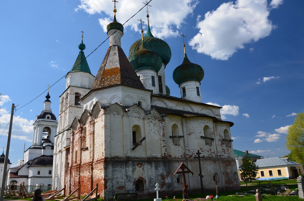 m0Ts8AIqMs0 Ростов Великий один из древнейших городов России.