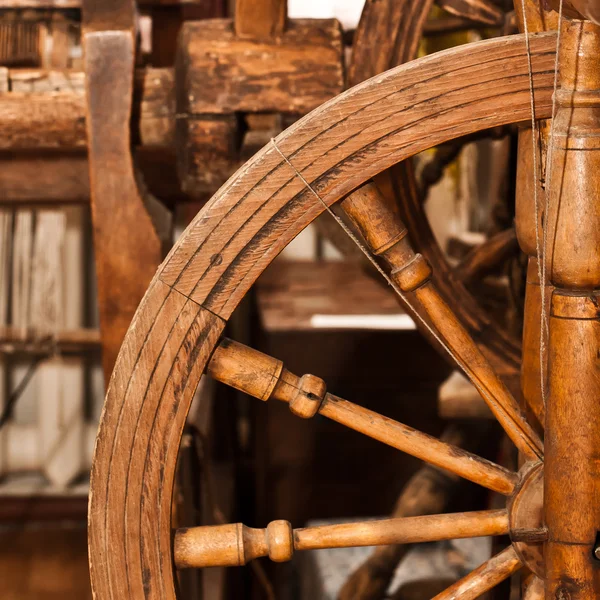 Античный закручивая колесо Стоковое Изображение