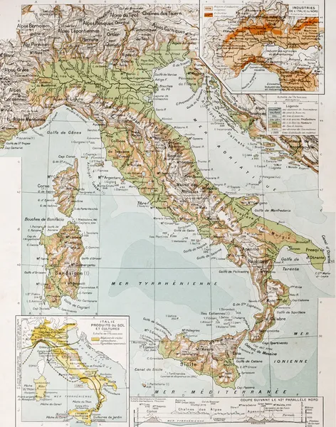Физическая карта Италии — стоковое фото