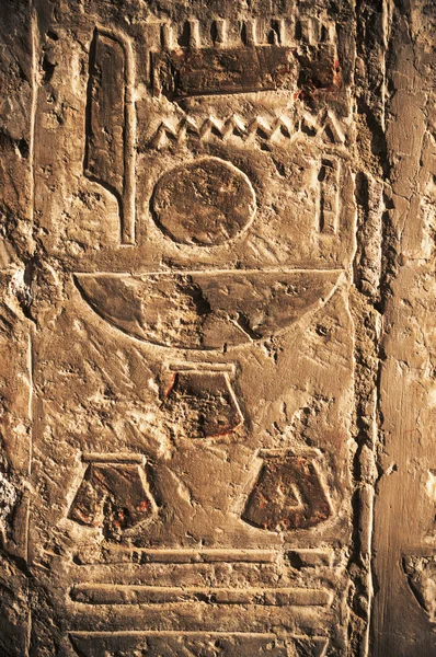 Старые иероглифы Египта в Луксоре — стоковое фото