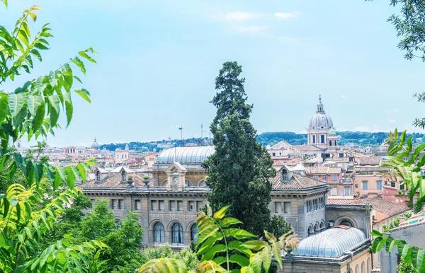 Панорамным видом на Рим — стоковое фото