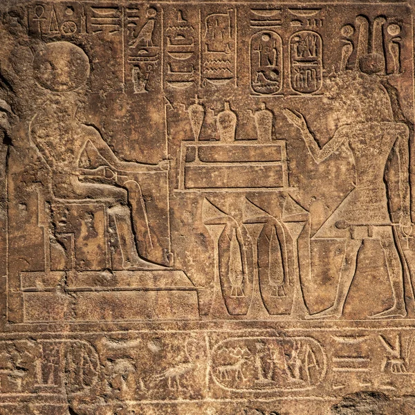 Старые иероглифы Египта — стоковое фото