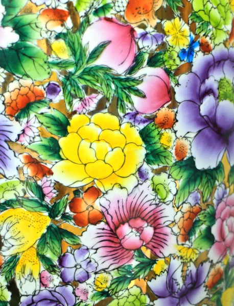 Старые китайские цветы шаблон стиля живописи на керамической миске u — стоковое фото