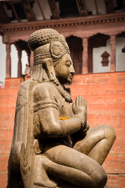 Индуистского бога Гаруда — стоковое фото