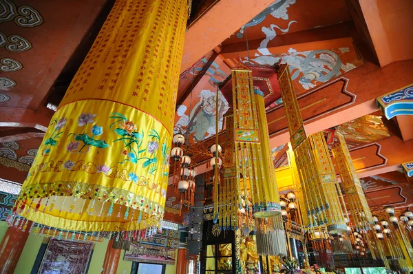 Внутри тайский храм — стоковое фото