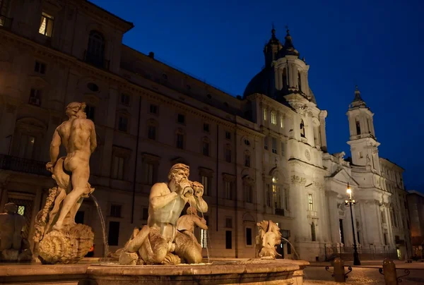 Площадь Пьяцца Навона фонтан, Рим, Италия — стоковое фото