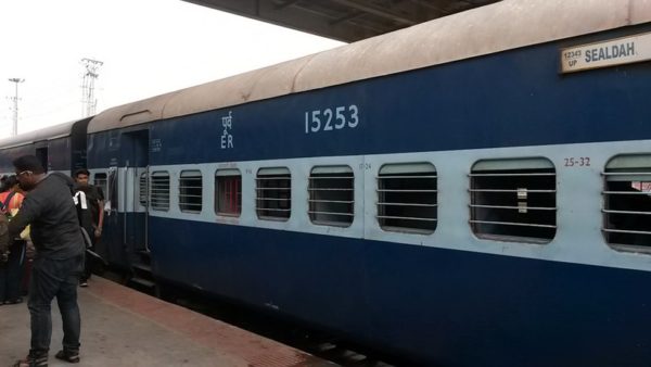 поезда в Индии