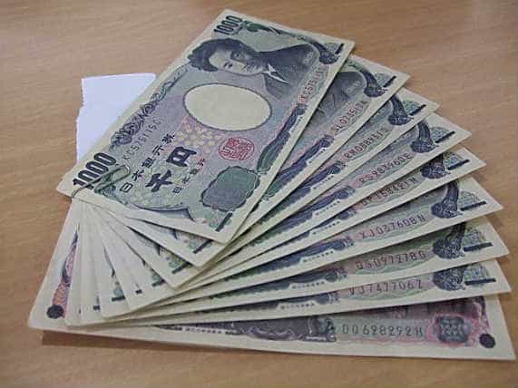 1000 японских йен