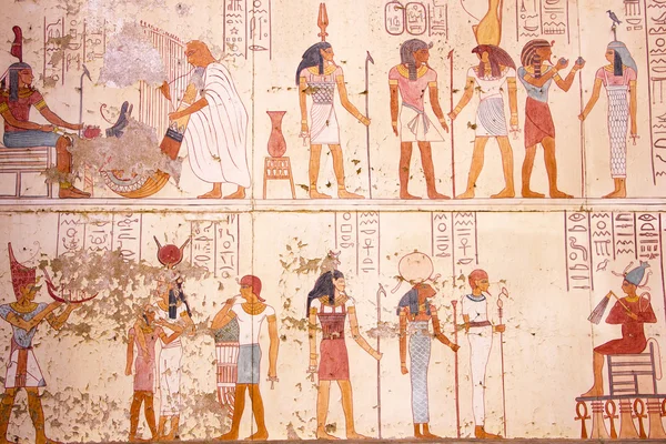 Египетские иероглифы и изображения — стоковое фото