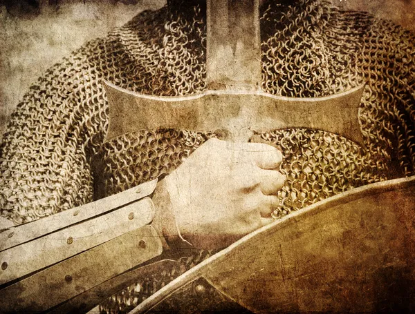 Фото рыцаря и меч — стоковое фото
